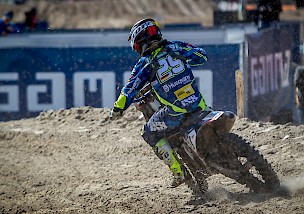 Henry Jacobi: Solide Fahrten im Sand von Assen