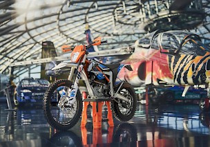 KTM PRÄSENTIERT NEUE FREERIDE E-XC UND GIBT E-MOBILITY-PLÄNE FÜR DIE ZUKUNFT BEKANNT