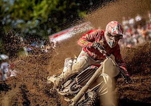 Tanel Leok dominiert ADAC MX Masters in Tensfeld