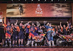 KTM FEIERT MIT TOBY PRICE DEN 18. DAKAR-SIEG IN FOLGE