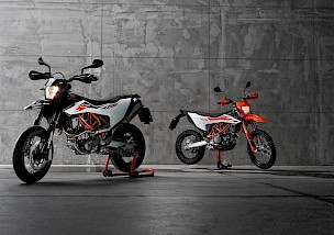 STREET OR DIRT? NEUE KTM 690 SMC R & KTM 690 ENDURO R VORGESTELLT