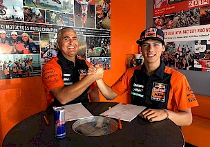 Jorge Prado, verlängert bei Red Bull KTM bis 2023 und steigt 2020 in die MXGP Klasse auf.