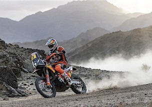 PRICE UND SUNDERLAND UNTER DEN ERSTEN 10 DER DAKAR-ETAPPE VIER