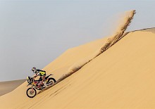 RED BULL KTM FAHRER ABSOLVIEREN ERFOLGREICH DIE VERKÜRZTE ETAPPE 10 DER RALLYE DAKAR 2020