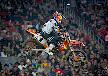 WEBB SICHERT EIN TOP-FÜNF-FINISH BEI GLENDALE SX TRIPLE CROWN