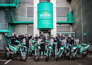 LYNDON POSKITT UND DAS TEAM RACES TO PLACES ZU BESUCH BEI MOTOREX