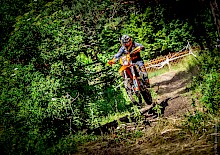 Bernhard Schöpf feiert beim 'Enduro Pramlehen' den zweiten ÖM-Laufsieg 2020.