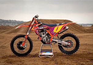 KTM PRÄSENTIERT DIE KTM 250 SX-F TROY LEE DESIGNS DES JAHRES 2021.