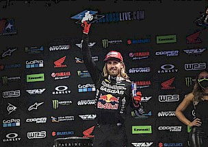 TROY LEE DESIGNS/RED BULL/GAS FACTORY RACING HOLT IN INDIANAPOLIS GLEICH ZWEI PODIUMSPLÄTZE