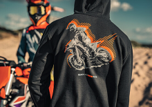 KTM PRÄSENTIERT DIE POWERWEAR-KOLLEKTION FÜR 2024 KTM PRÄSENTIERT DIE POWERWEAR-KOLLEKTION FÜR 2024
