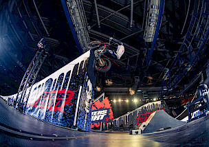 Masters of Dirt: FREESTYLE SHOWDOWN