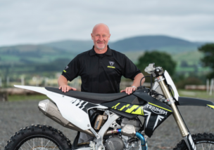 PAUL EDMONDSON OFFIZIELL ZUM ENDURO-TEAMMANAGER VON TRIUMPH RACING ERNANNT