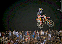 TOM VIALLE UND RED BULL KTM FACTORY RACING: PLATZ ZWEI in der 250SMX-Weltmeisterschaft 2024