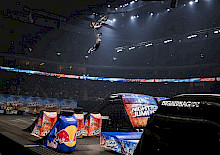 Freestyle-Wahnsinn in der Uber Arena Berlin: Luc Ackermann gewinnt vierte NIGHT of the JUMPs der Saison