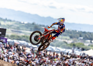 2025 MXGP BEGINNT FÜR RED BULL KTM IN ARGENTINIEN MIT DOPPEL-MX2-PODIUM