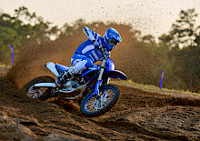 YAMAHA YZ450F 2026: VON GEWINNERN FÜR GEWINNER
