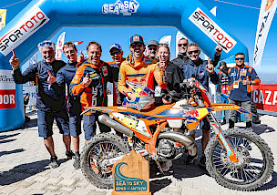 MANUEL LETTENBICHLER GEWINNT SEA TO SKY UND BAUT SEINE FÜHRUNG IM FIM HEWC AUS