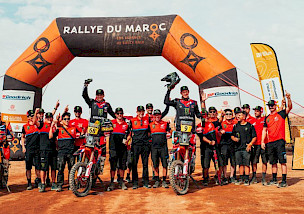 Tosha Schareina triumphiert in Marokko, Ricky Brabec sichert sich beim Rallye-Raid-Finale 2025 einen Podiumsplatz