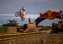 Red Bull Stoppelboss: Weltmeister Lettenbichler und Längenfelder treiben Teams zu Höchstleistung