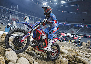 BETA: MAGISCHE NACHT IM X-TRIAL, DOMINANZ IN DER JUNIOREN-KLASSE BEIM SUPERENDURO, TRIUMPH BEI DER ENDURO-SPRINTMEISTERSCHAFT IN PORTUGAL