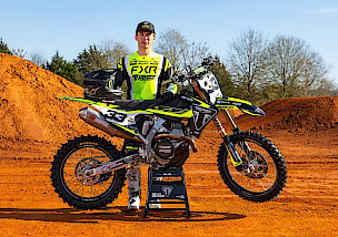 TRIUMPH MOTORCYCLES SCHLÄGT MIT DEM START IN DER AMA SUPERCROSS SERIE EIN NEUES KAPITEL IM RENNSPORT AUF