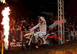 FIM SuperEnduro-Weltmeisterschaft: Dominanter Prestige-Sieg für Billy Bolt in Spanien,  Milan Schmüser setzt seine Siegesserie in Bilbao fort, Connor Watson feiert seinen ersten Gesamtsieg