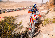 Trystan Hart eröffnet die Saison 2026 mit einem Sieg beim King of the Motos, Dante Oliveira sichert sich beim Auftaktrennen der National Hare & Hound Series den ersten Platz