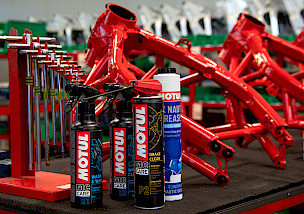 Motul schließt globale Handelspartnerschaft mit bimota