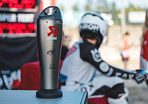 Der Kampf um den Sieg in der Akrapovic Super Test-Serie spitzt sich vor dem vorletzten Lauf der FIM EnduroGP zu