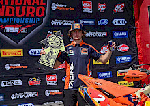 GRANT DAVIS HOLT SICH DEN SIEG IN DER NE PRO1-KLASSE BEIM BARBED WIRE NATIONAL ENDURO