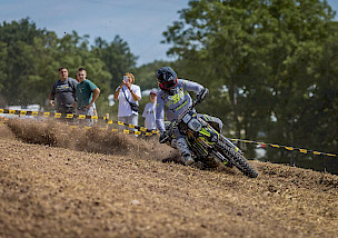 DEM: Jeremy Sydow bleibt makellos – packender Zweikampf begeistert beim Sprint- Enduro in Großlöbichau