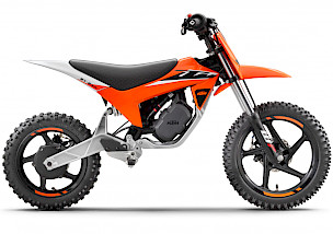 DIE KTM SX-E 2.12: VOLLELEKTRISCHER FAHRSPASS FÜR NACHWUCHS-PILOTEN